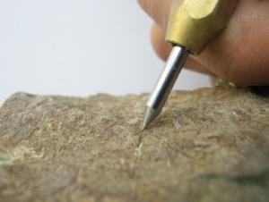 قلم سختی سنج اسید زمین شناسی آهنروبا